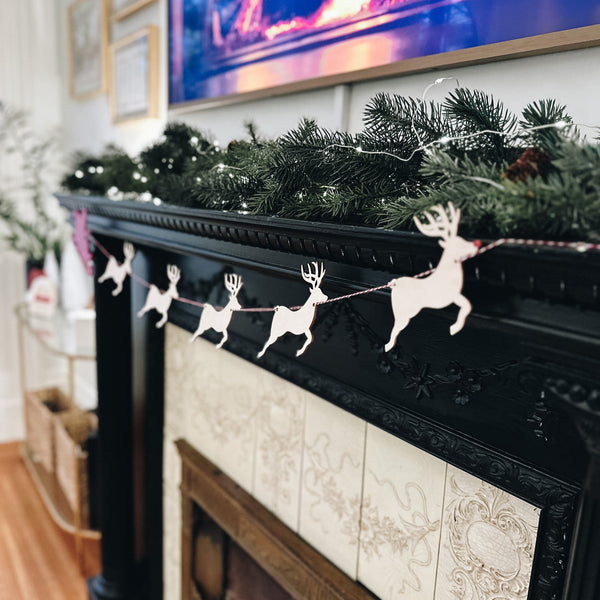 Santa's Reindeer Holiday Garland